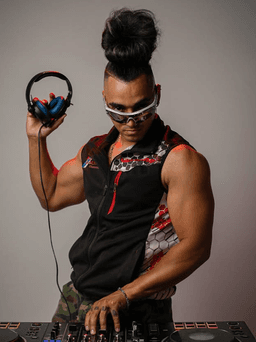 Artist photo